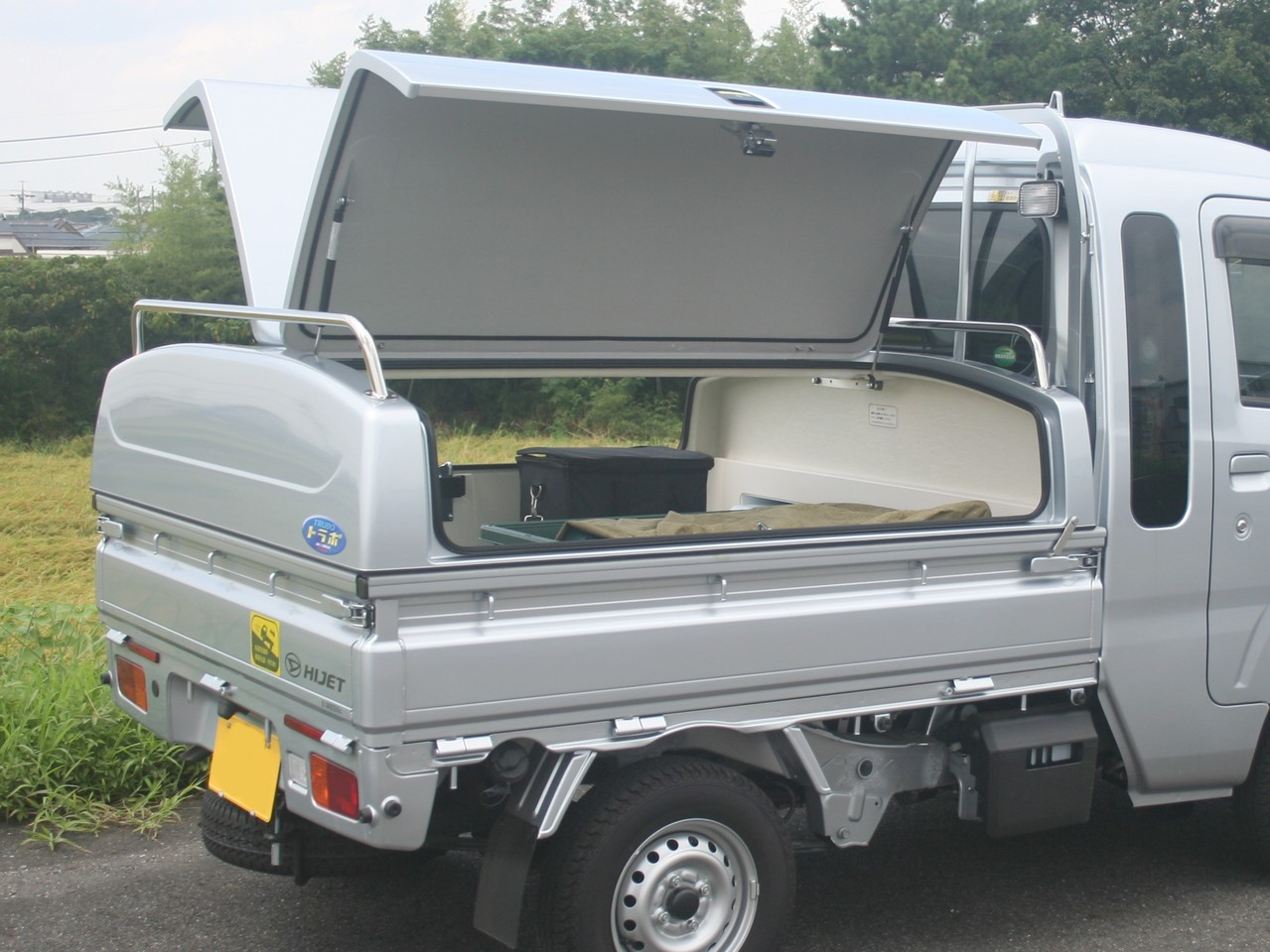 YESHMA 日本の品質トラック工具箱 荷台 ボックス アルミボックス ツールボックス 99*33*26cm コンテナ 防水 軽トラ 荷台